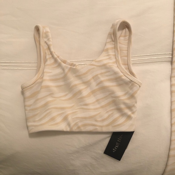 Strut This Set - Sand Dollar - Picture 5 of 6